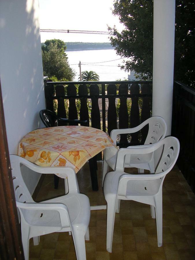 Apartmani Tariba Banjol Екстериор снимка